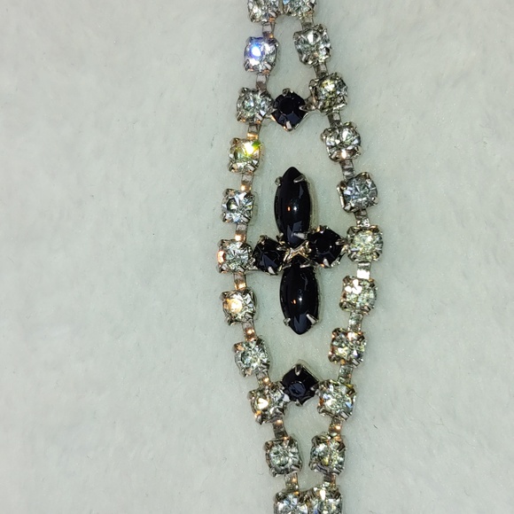 Stylish Formal Wear Rhinestone Women's Bracelet in Black Silver, 7 Inches - Picture 11 of 14